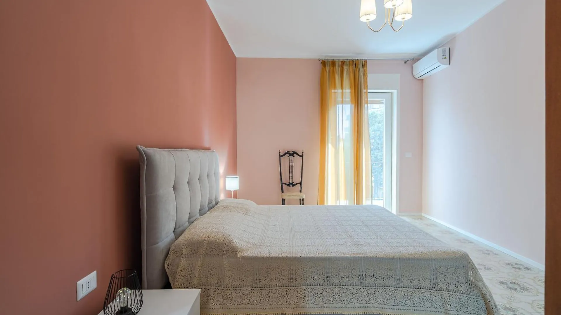 Bedda Lejlighed Syracuse 0*,  Italien
